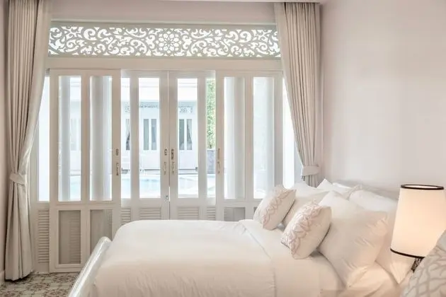 Deluxe Queen Twin Bed Pool View