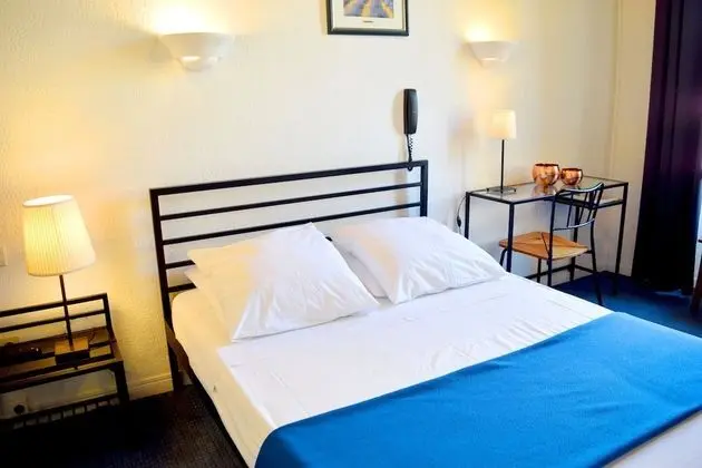 Classic Tek Büyük Yataklı Oda