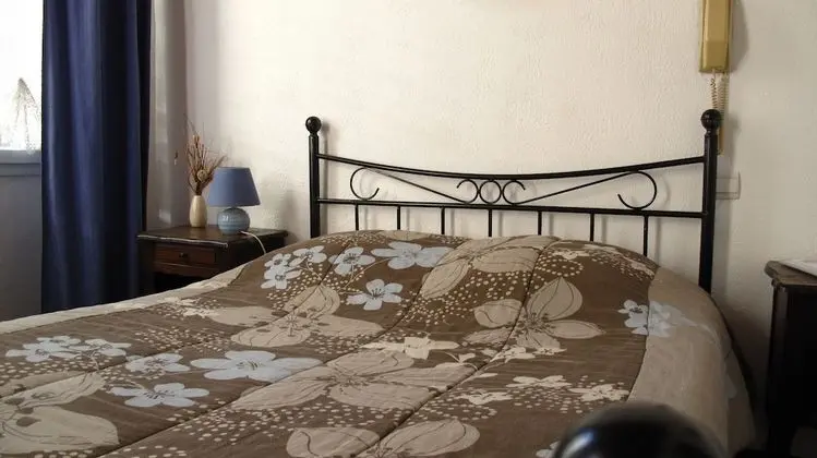 Classic Tek Büyük Yataklı Oda