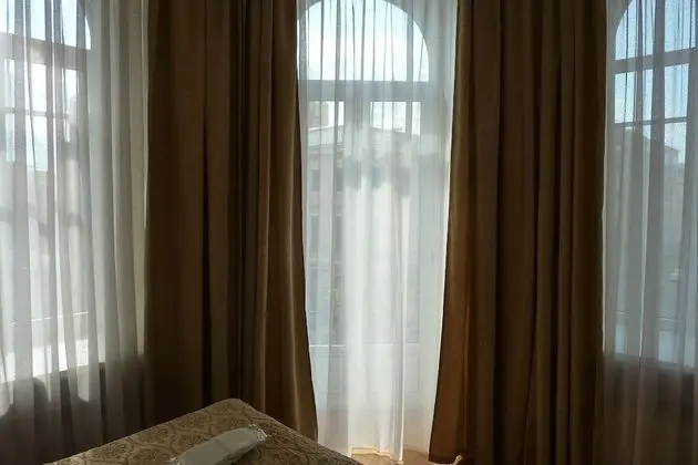 Luxury Tek Büyük Yataklı Oda