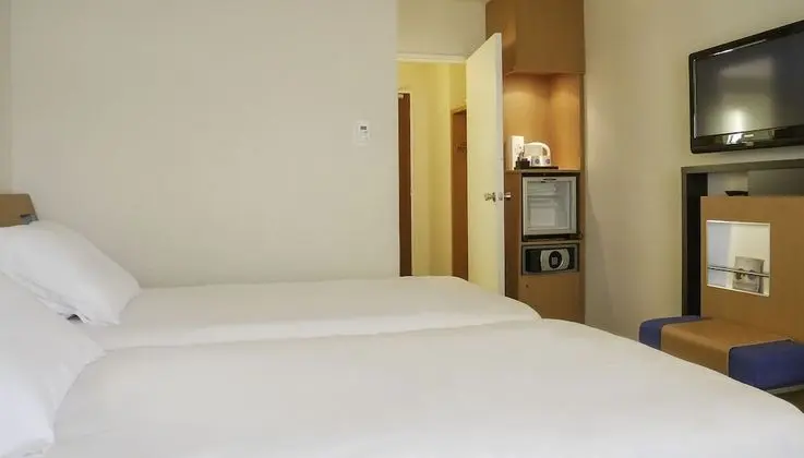 İki Ayrı Yataklı Oda, Birden Çok Yatak