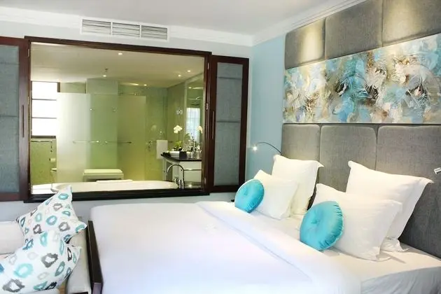 Deluxe Oda, 1 En Büyük (King) Boy Yatak, Balkon, Havuz Manzaralı