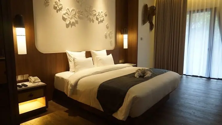 Deluxe Oda, 1 En Büyük (King) Boy Yatak, Balkon