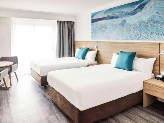 Deluxe Tek Büyük Yataklı Oda, 2 Çift Kişilik Yatak