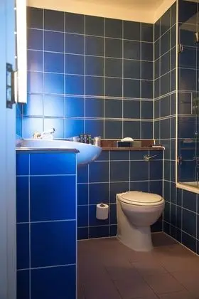 Standard Oda, 1 Büyük (Queen) Boy Yatak ve Çekyat