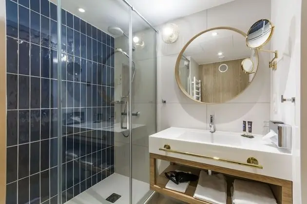 Standard Tek Büyük Yataklı Oda, 1 Çift Kişilik Yatak ve Çekyat (Comfortable, air-conditioned)