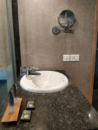 Deluxe Oda, 1 En Büyük (King) Boy Yatak, Balkon
