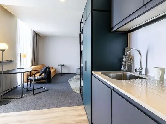Stüdyo, 1 En Büyük (King) Boy Yatak ve Çekyat (Long Stay)