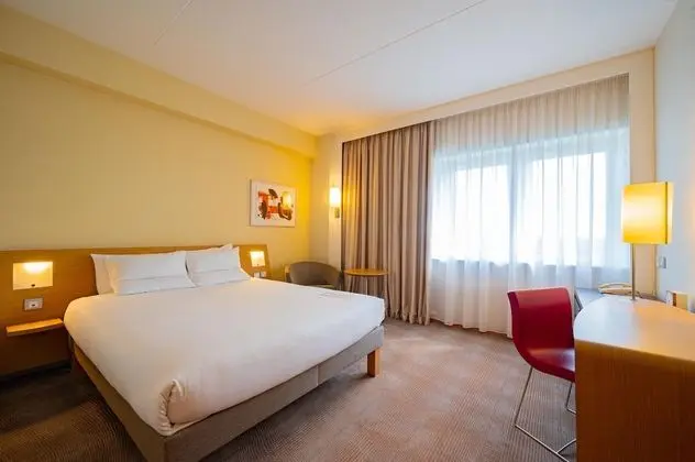 Superior Oda, 1 Büyük (Queen) Boy Yatak