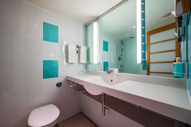 Superior Oda, 1 Büyük (Queen) Boy Yatak