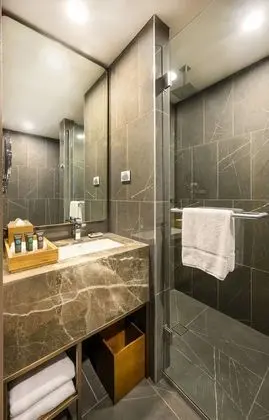 Deluxe Tek Büyük Yataklı Oda, 2 Çift Kişilik Yatak
