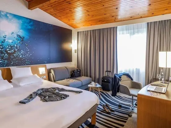 Executive Oda, 1 Büyük (Queen) Boy Yatak ve Çekyat