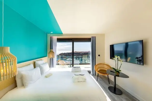Executive Tek Büyük Yataklı Oda, 1 Çift Kişilik Yatak ve Çekyat, Balkon, Deniz Manzaralı (Riviera)