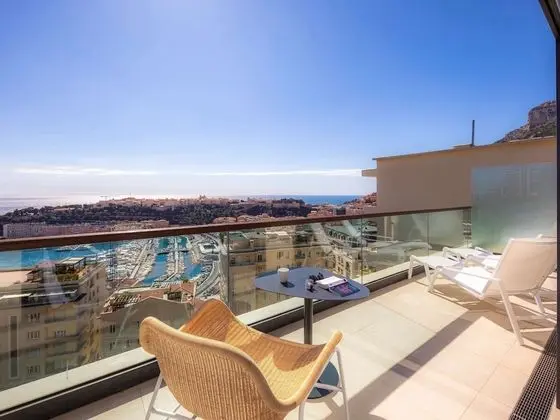 Junior Süit, 1 En Büyük (King) Boy Yatak ve Çekyat, Teras, Deniz Manzaralı (Riviera)