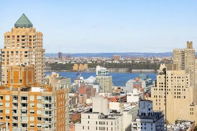 Superior Oda, 1 En Büyük (King) Boy Yatak (Hudson River View)