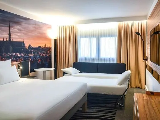 Superior Oda, 1 Büyük (Queen) Boy Yatak ve Çekyat