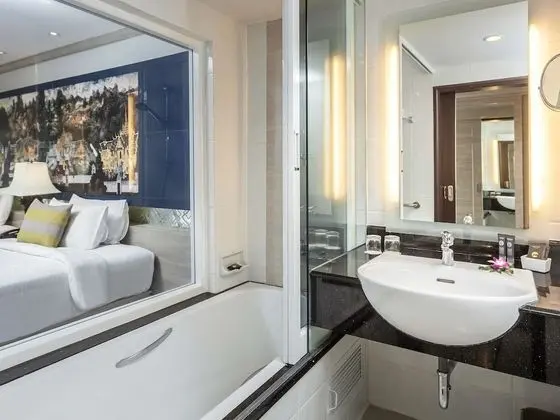 Deluxe Tek Büyük Yataklı Oda, 1 Çift Kişilik Yatak, Balkon, Deniz Manzaralı