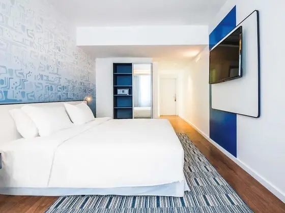 Executive Oda, 1 Büyük (Queen) Boy Yatak, Kısmi Deniz Manzaralı