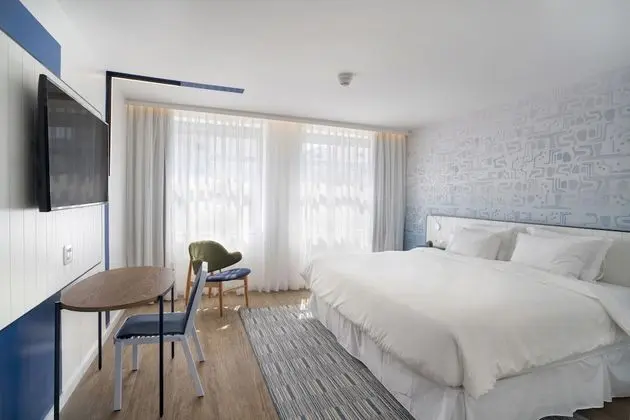 Executive Oda, 1 Büyük (Queen) Boy Yatak, Kısmi Deniz Manzaralı