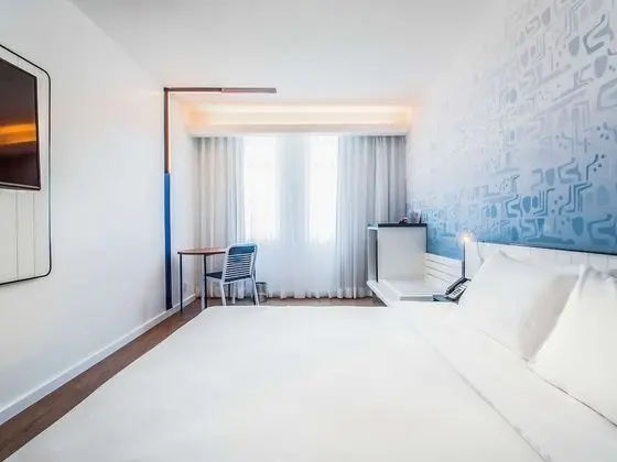 Superior Oda, 1 Büyük (Queen) Boy Yatak