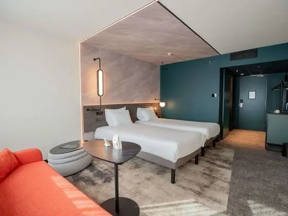 Superior Oda (2 single beds and sofa)