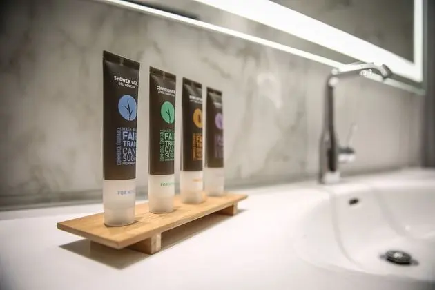 Junior Süit, 1 Büyük (Queen) Boy Yatak ve Çekyat