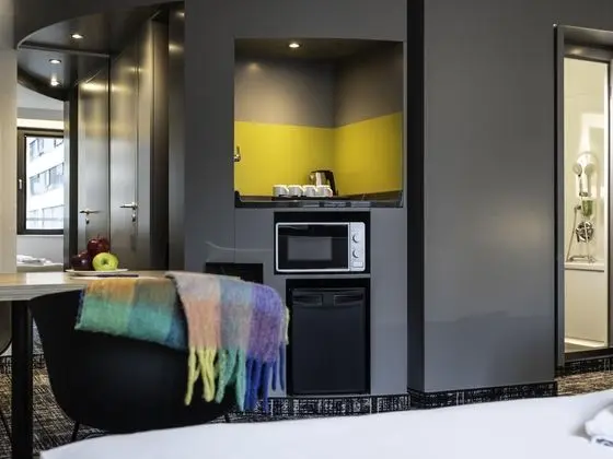 Standard Süit, 1 En Büyük (King) Boy Yatak ve Çekyat (Junior)