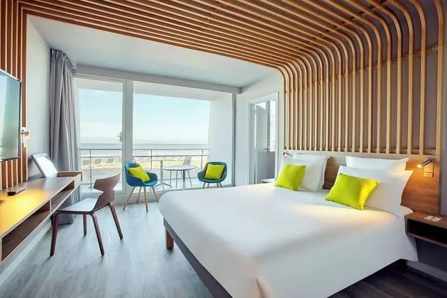 Superior Oda, 1 Çift Kişilik Yatak ve Çekyat, Balkon, Deniz Manzaralı