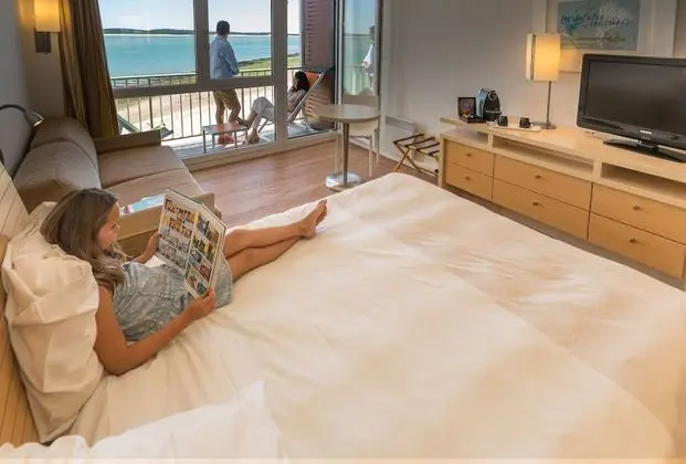 Superior Oda, 1 Çift Kişilik Yatak ve Çekyat, Balkon, Deniz Manzaralı