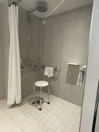 Standard Oda, 1 Çift Kişilik Yatak, Engellilere Uygun
