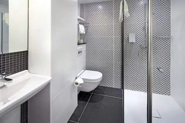 Comfort Üç Kişilik Oda, 3 Tek Kişilik Yatak