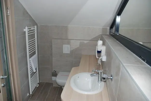 Comfort Tek Büyük veya İki Ayrı Yataklı Oda, Balkon, Nehir Manzaralı