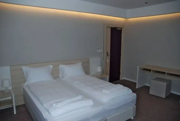 Superior Tek Büyük veya İki Ayrı Yataklı Oda, Balkon, Nehir Manzaralı