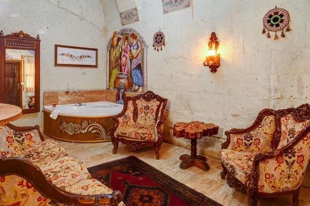 Cave Balayı Odası, , Jakuzili