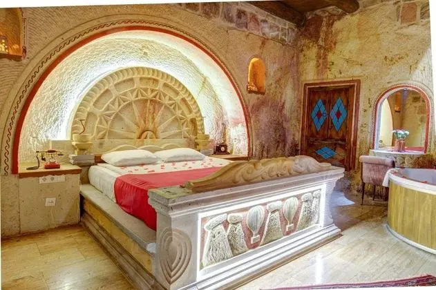 Deluxe Cave, , Şömineli ve Jakuzili