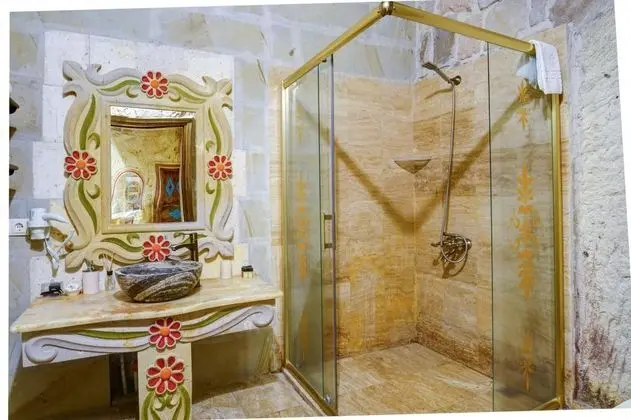 Deluxe Cave, , Şömineli ve Jakuzili