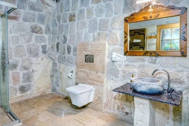 Deluxe Cave Suit