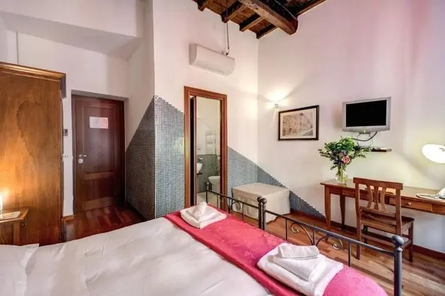 Standard Tek Büyük veya İki Ayrı Yataklı Oda