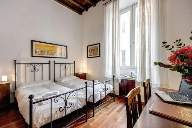 Standard Tek Büyük veya İki Ayrı Yataklı Oda