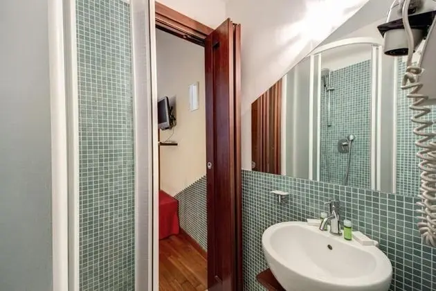 Standard Tek Büyük veya İki Ayrı Yataklı Oda