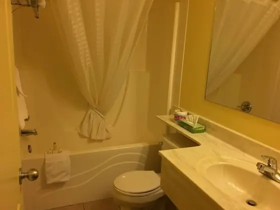 Basic Tek Kişilik Oda, 1 Büyük (Queen) Boy Yatak