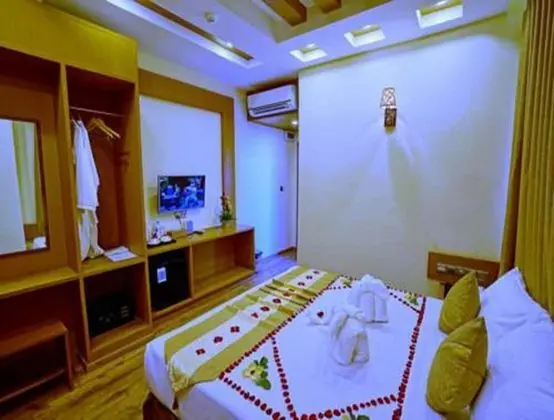 Superior Tek Büyük veya İki Ayrı Yataklı Oda