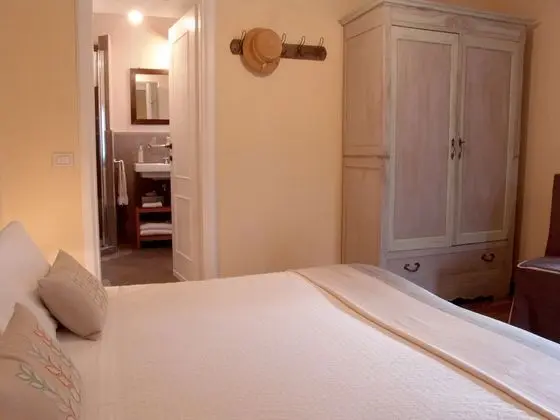 Tek Büyük veya İki Ayrı Yataklı Oda, Bahçe Manzaralı