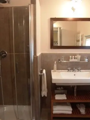 Tek Büyük veya İki Ayrı Yataklı Oda, Bahçe Manzaralı