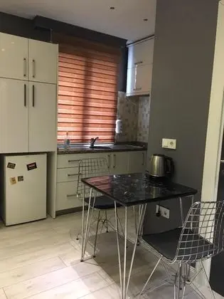Business Stüdyo, 1 En Büyük (King) Boy Yatak