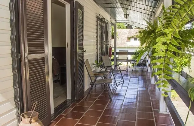 16 Standard Suite + 2 Extra