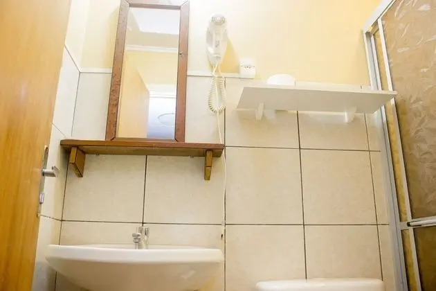 16 Standard Suite + 2 Extra