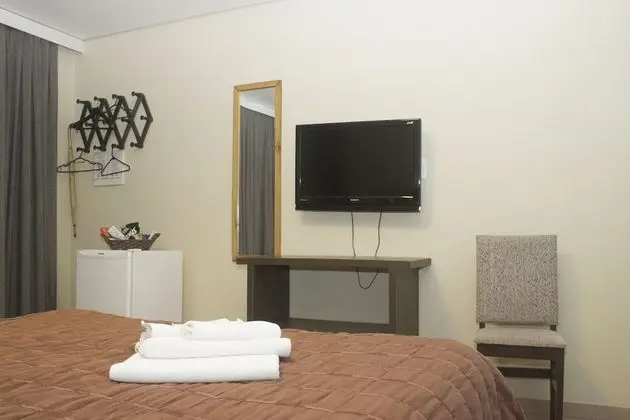 18-19-20 Luxury Triple Suite