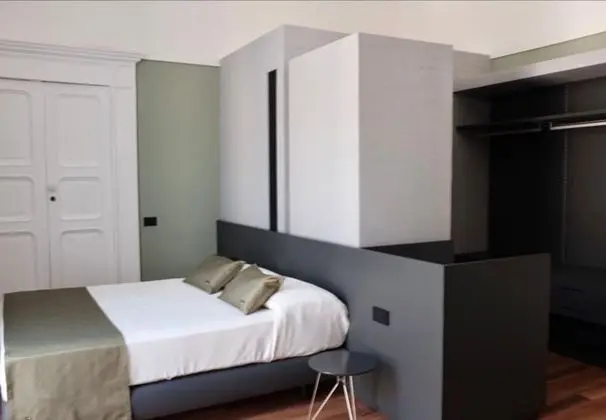 Design Tek Büyük veya İki Ayrı Yataklı Oda, Balkon (2)