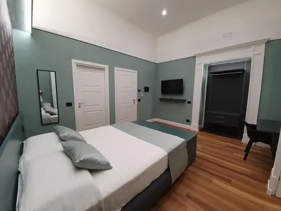 Superior Tek Büyük veya İki Ayrı Yataklı Oda, Balkon (1)